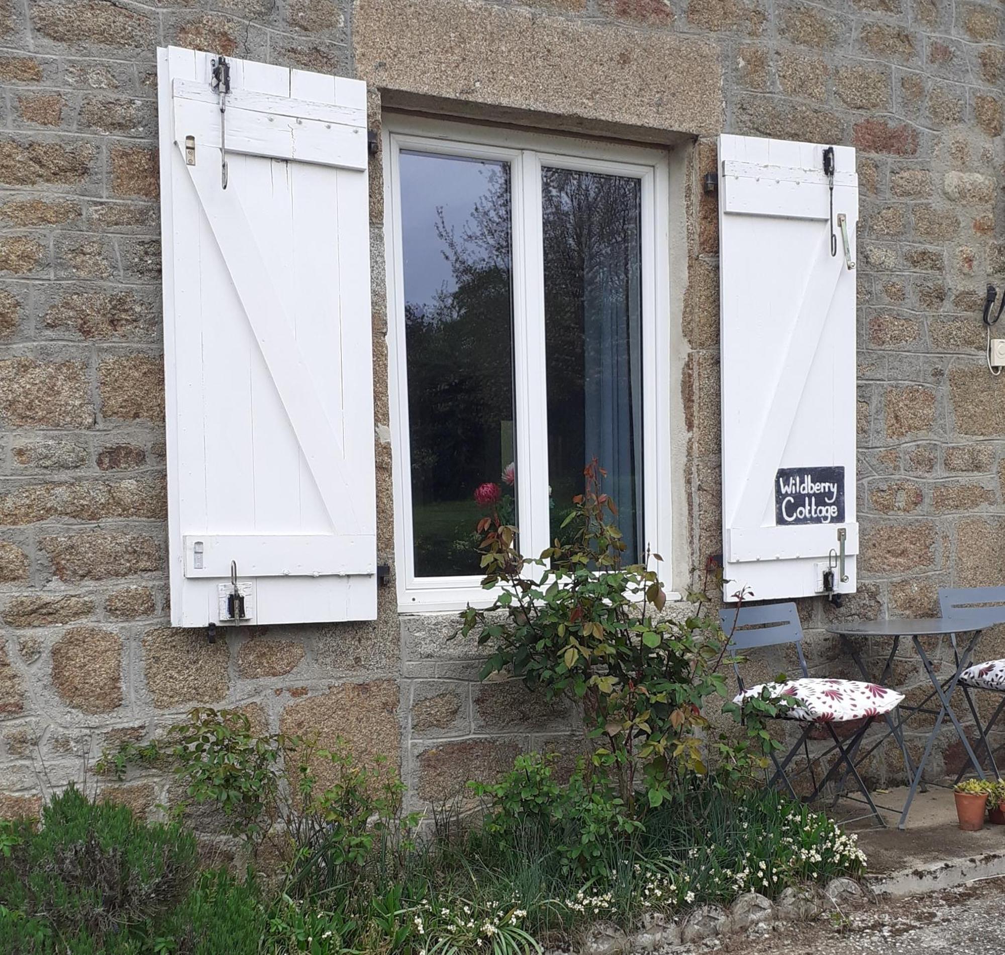 Wildberry cottage Orgères-la-Roche Exteriör bild